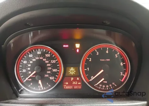 2006 BMW 325I z USA, uszkodzony, nr VIN WBAVB13546KX44384